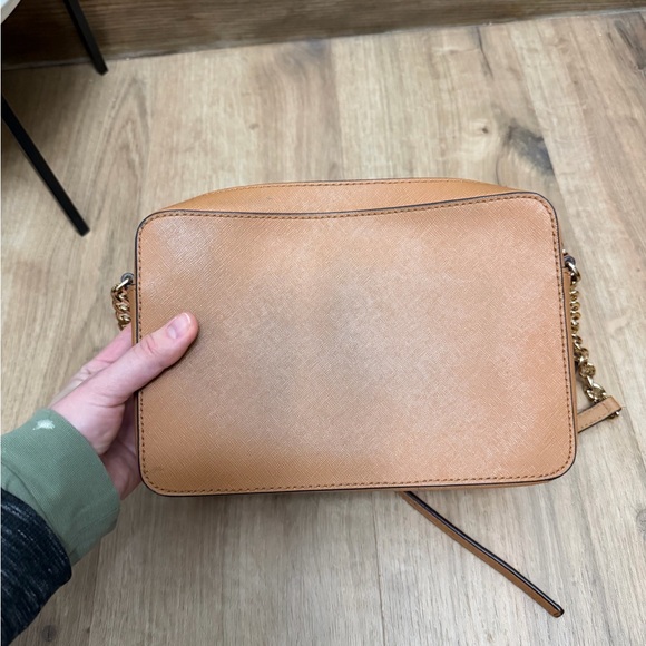 Michael Kors Jet Set Large Saffiano Leather Crossbody Bag - Picture 2 of 5